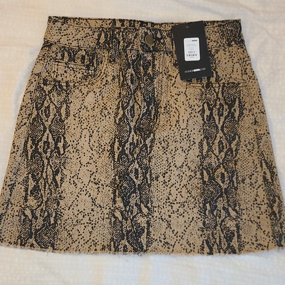 Fashion Nova Dresses & Skirts - Fashionova Dangerous Diva Snakeskin Denim Skirt